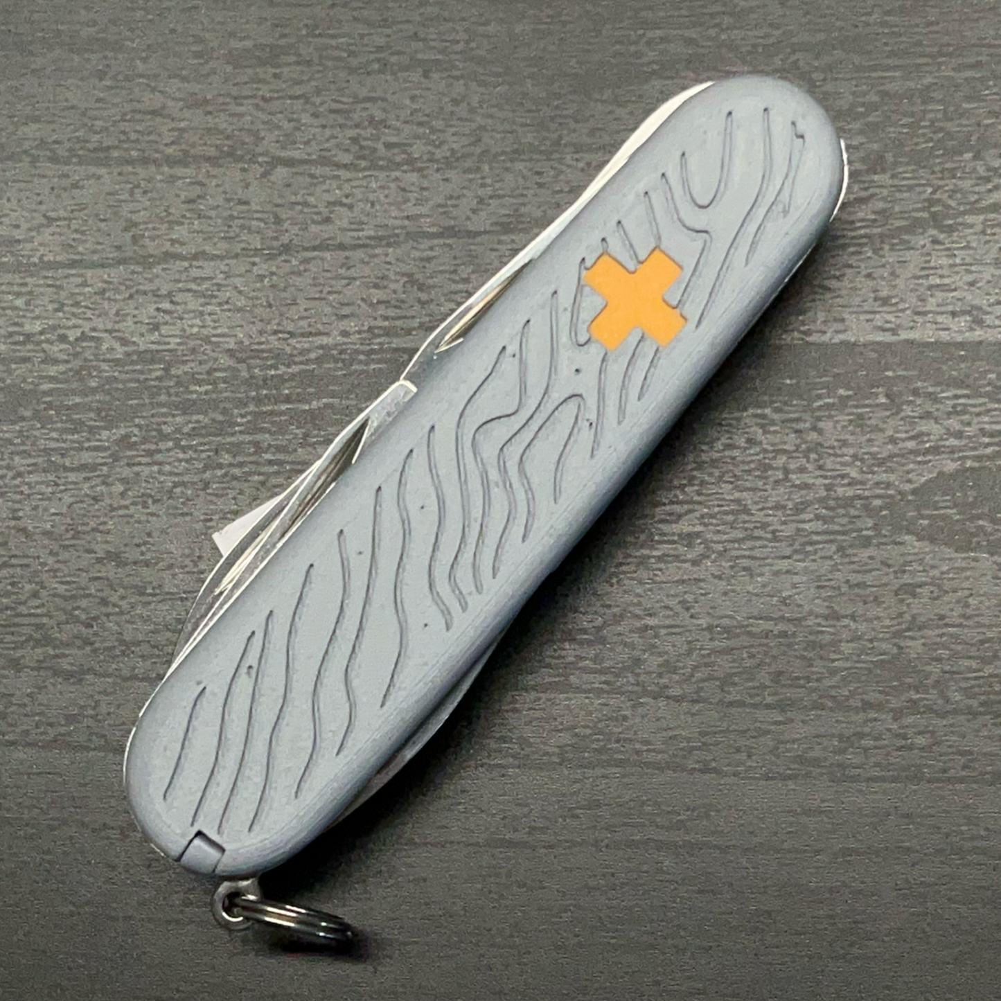 Swiss Cross 91mm Plus Scales