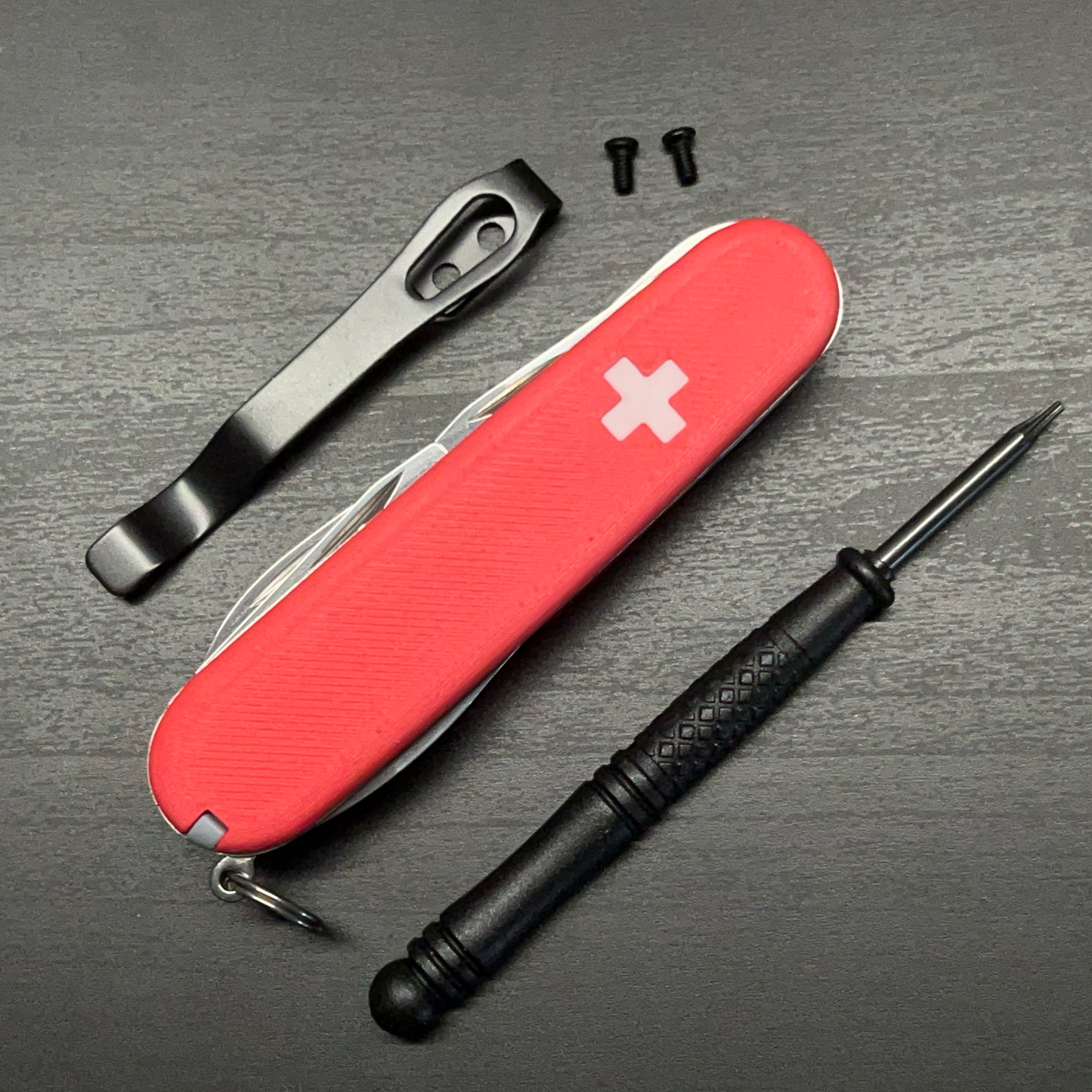 Swiss Cross 91mm Plus Scales